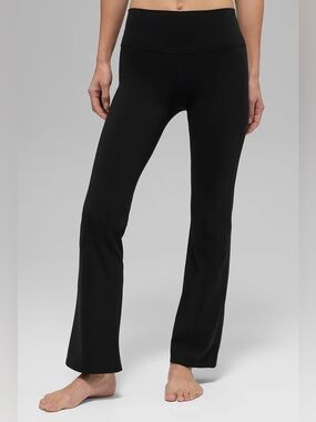 NWT ALO Yoga Softsculpt High-Waist 7/8 Bootcut Legging in Black - XS